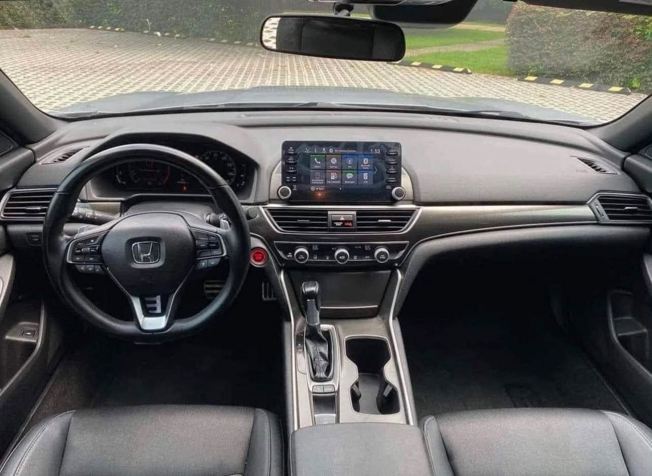 Honda Accord 2018 — Photo 3
