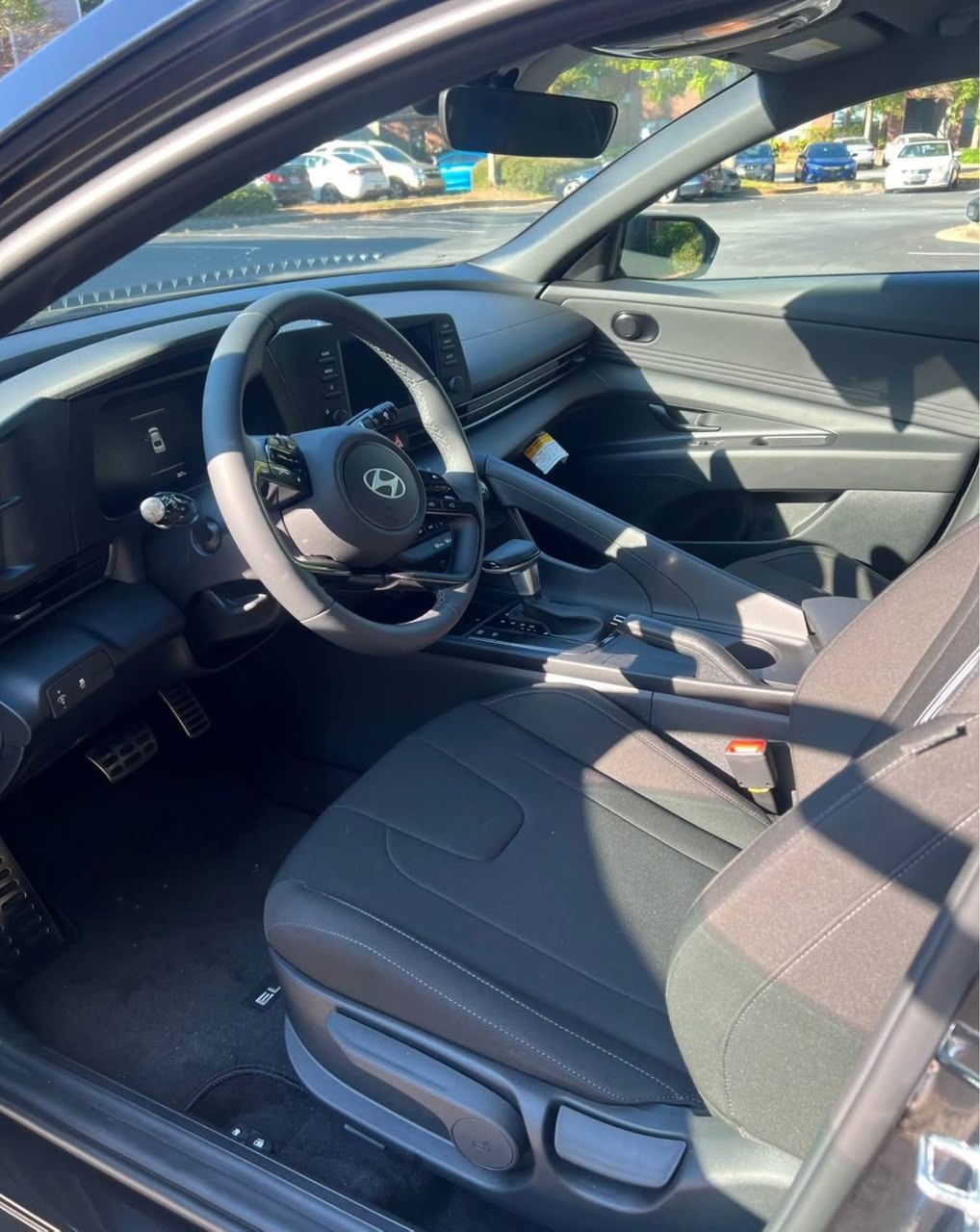 Hyundai Elantra 2024